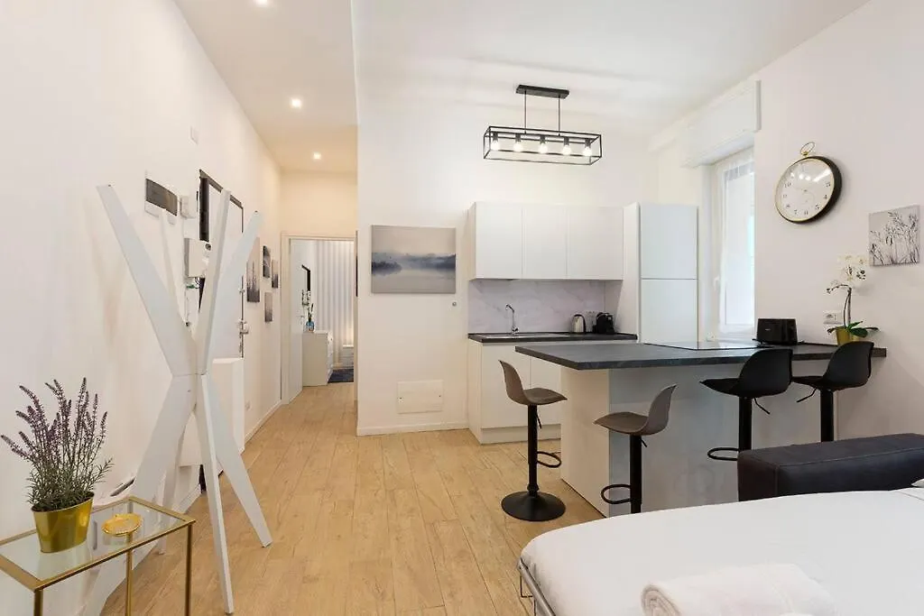 La Isla Home Milan Apartment