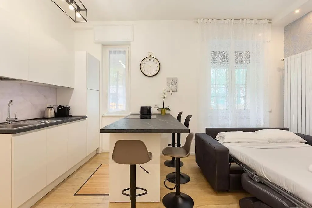 Apartment La Isla Home Milan